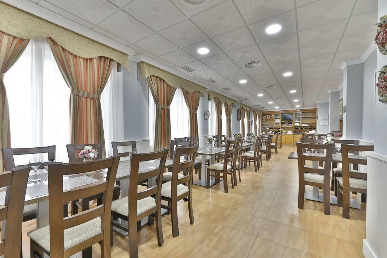 Hotel Restaurante Moya Monesterio Eksteriør billede